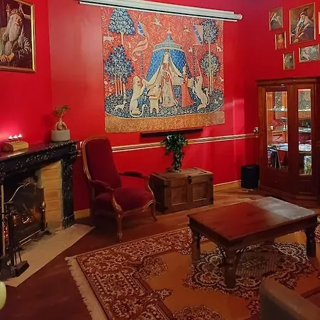 Repaire Du Sorcier, Escape Game, Nuit Atypique Apartament