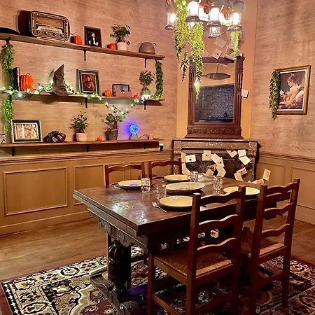 Repaire Du Sorcier, Escape Game, Nuit Atypique Apartament *